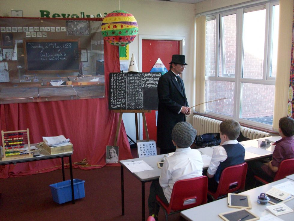   Victorian Schoolday