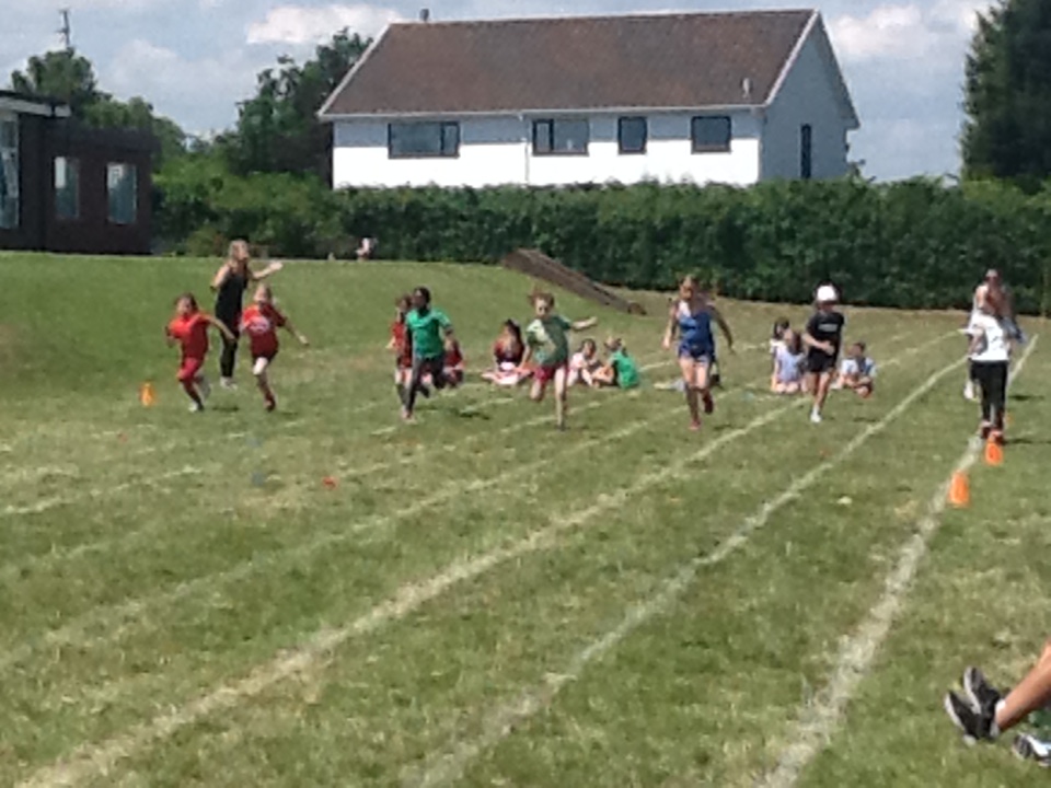 The much awaited Annual Sports Day was held on Monday 11th June. The fantastic turnout from the parents and the pleasant weather were the perfect boost for the children.  Once the races began, the air was filled with cheering and tons of encouragement for the young athletes. Children in Rec to Year 2 